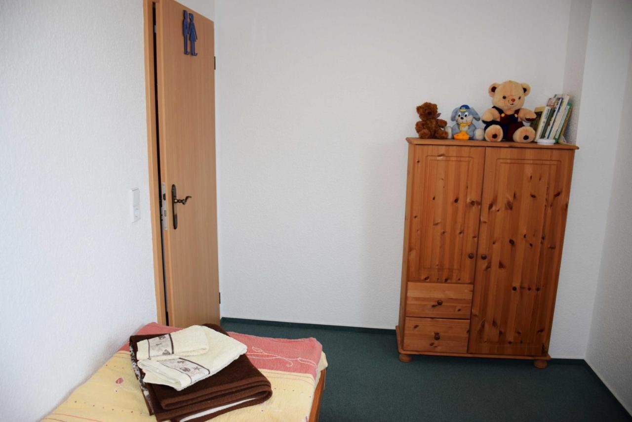 Ferienappartement Petra Kliesow Gager Quarto foto